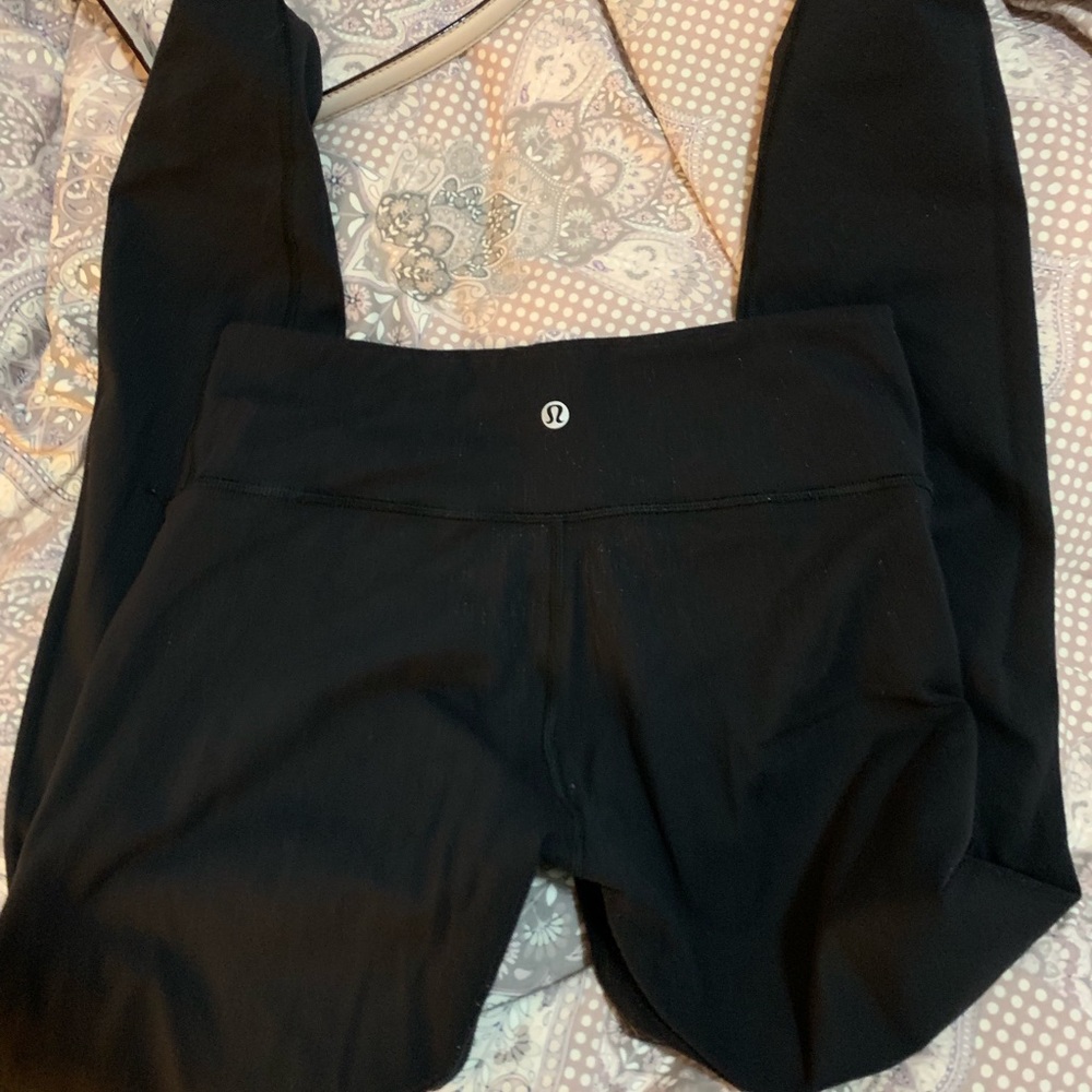 Black Cropped Lululemon Leggings